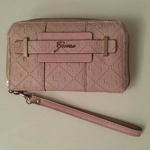 Guess  wristlet
